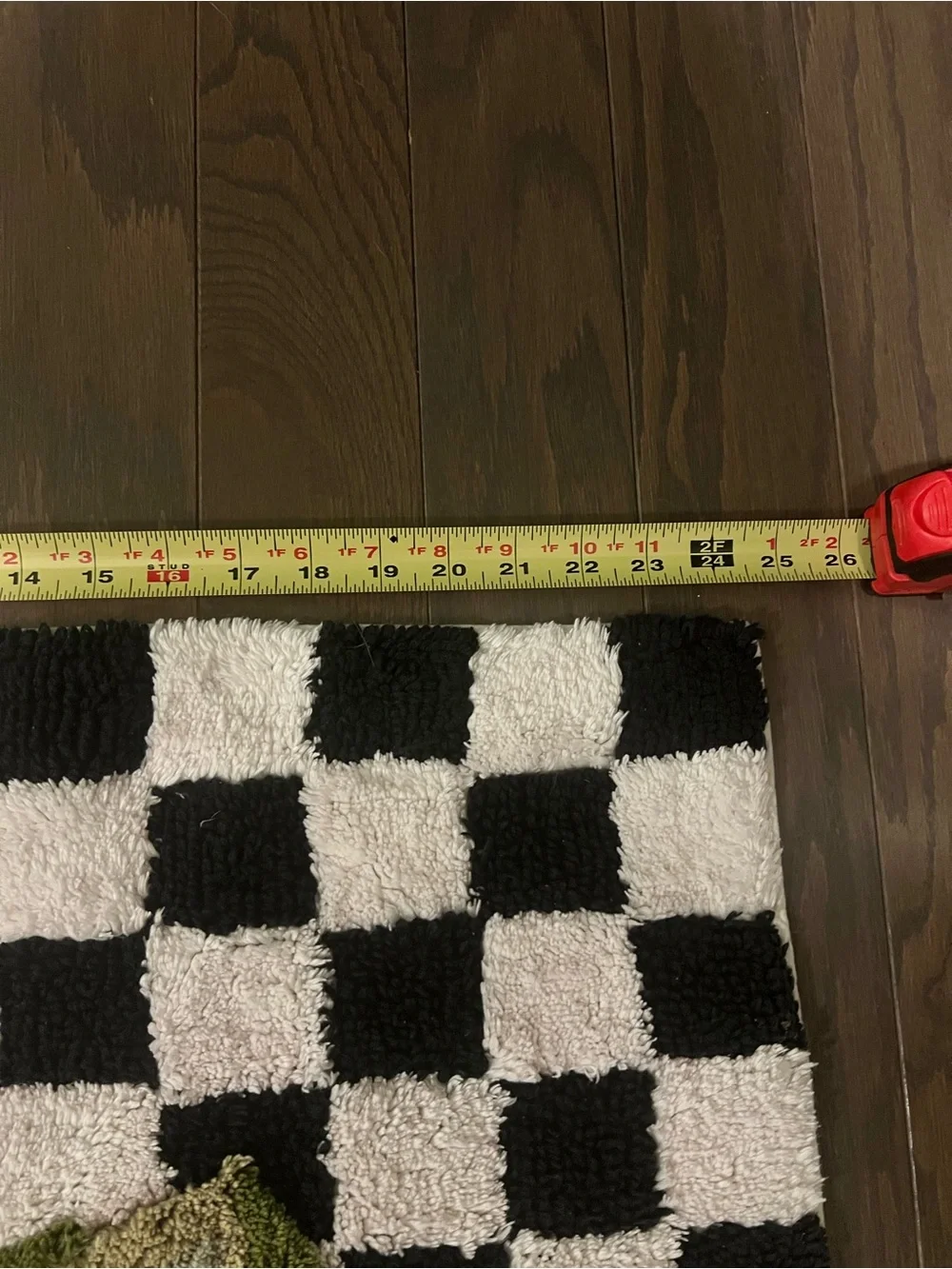 Mackenzie-Childs Rose And Check Bath Rug. Like new Condition!